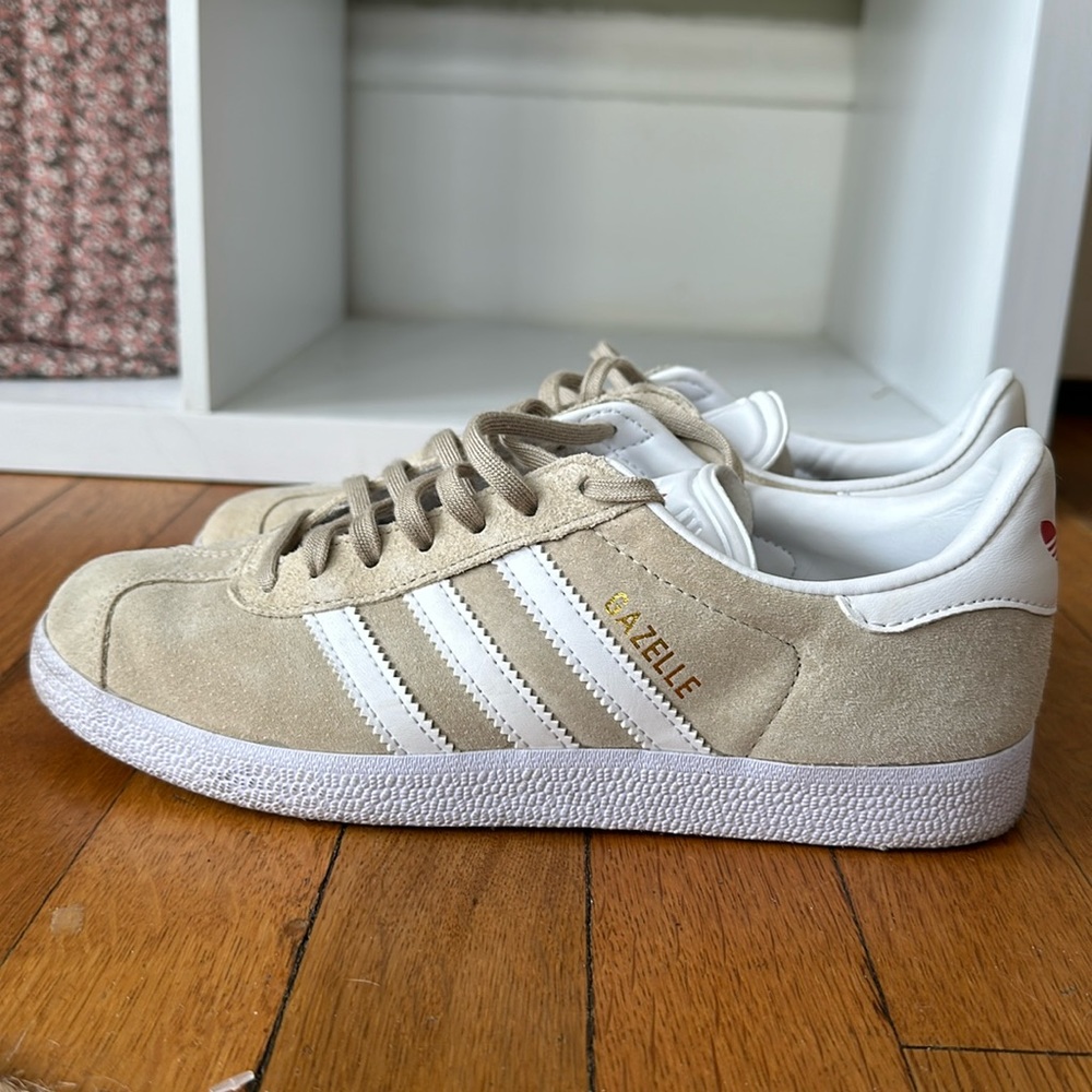 Light Green Adidas Gazelle, Size 7